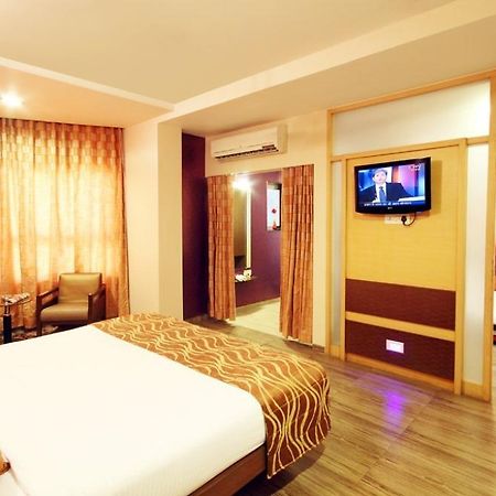 Hotel Bhagyalaxmi Shirdi Extérieur photo