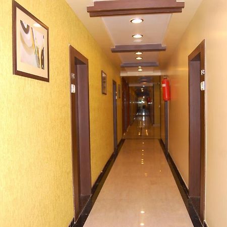 Hotel Bhagyalaxmi Shirdi Extérieur photo