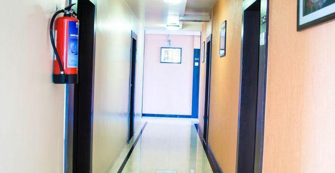 Hotel Bhagyalaxmi Shirdi Extérieur photo
