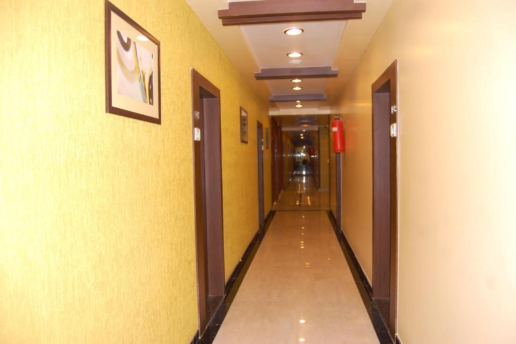Hotel Bhagyalaxmi Shirdi Extérieur photo