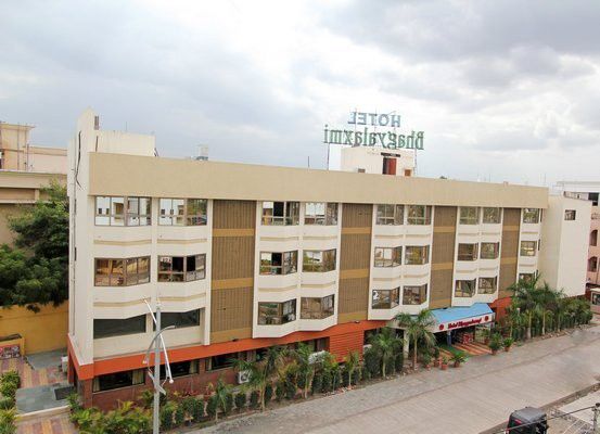 Hotel Bhagyalaxmi Shirdi Extérieur photo